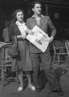 Fiorentini with his wife, Lucia Ottobrini, in Paris in 1946.