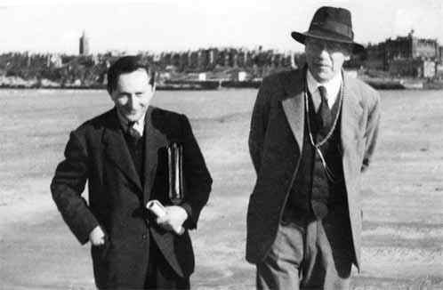 Freundlich with Dr Slebarski on the West Sands at St Andrews
 